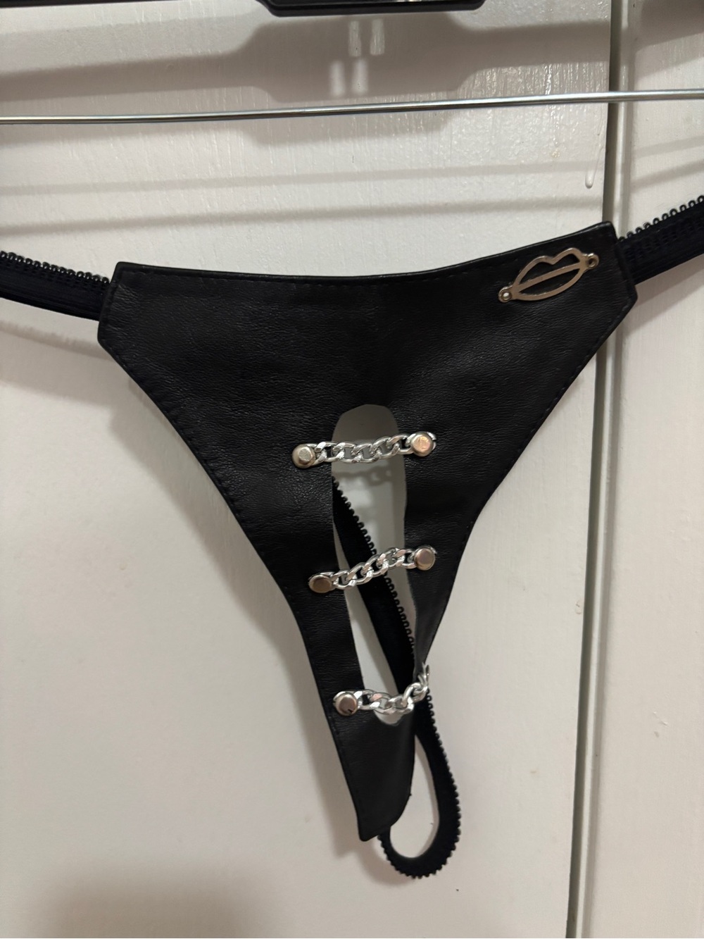VINTAGE 90s/Y2K Spice Lingerie Black Leather Chain Thong Deadstock NWOT small OS